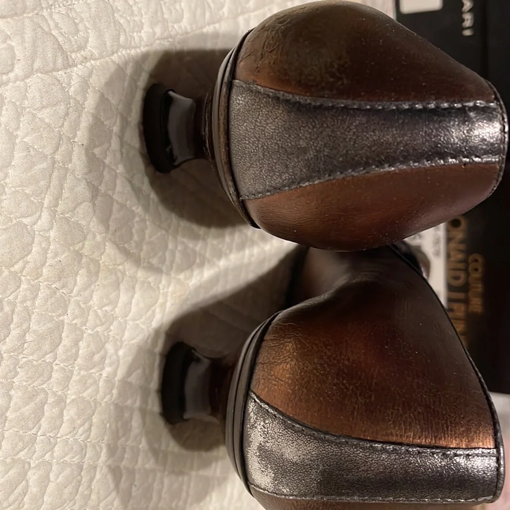 Donald Pliner antique metallic Couture heel - Picture 3 of 10